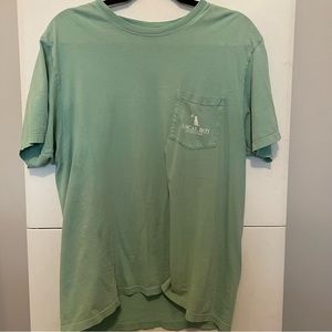 Local boy men’s M green tee shirt